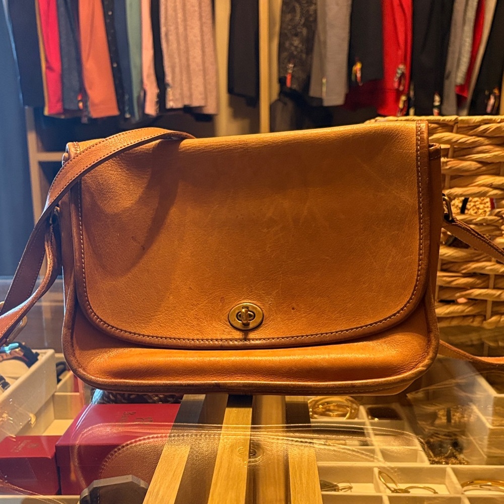 Vintage Coach Tan Genuine Leather Crossbody